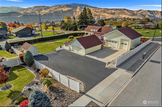 800 Autumn Crest Drive, Wenatchee, WA, 98801, USA