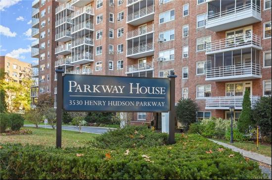 3530 Henry Hudson Parkway, #7AB, Bronx, NY, 10463, USA