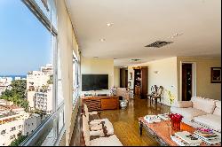 Spacious apartment with views of Christ the Redeemer and Lagoa in Leblon