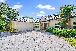 18433 SE Heritage Drive Drive, Tequesta, FL