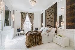 A glamorous two-bedroom apartment in the heart of Mayfair