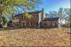 Sprawling Cul-de-sac Home Near New Hope’s Vibrant Downtown