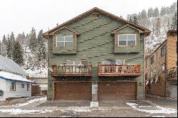 Spacious Redcliff Duplex