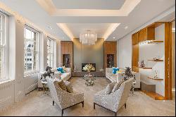 Impeccable apartment in one of London’s finest mansion blocks