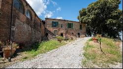 Il Convento with truffle, vineyards and olive grove Siena – Toscana