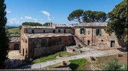 Il Convento with truffle, vineyards and olive grove Siena – Toscana