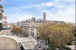 Paris 7th District - Bon Marche - Family and reception apartment with exceptional views