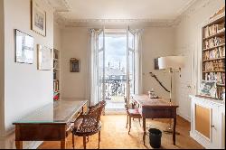 Paris 7th District - Bon Marche - Family and reception apartment with exceptional views