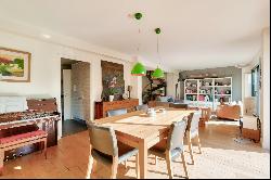 Rueil-Malmaison - Town center- Duplex - 4 bedrooms -Garden de 170 sqm.