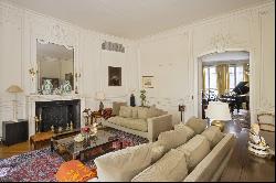 Paris 17th District – A magnificent apartment in a prime location