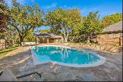 Your piece of paradise on 1.38 acres in Rockwall, TX!