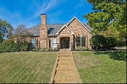 Your piece of paradise on 1.38 acres in Rockwall, TX!