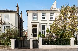 Semi-detached family home in St John’s Wood