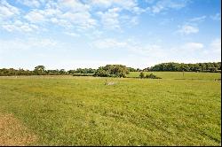 Land and Buildings At Hale Lane, Tring HP23