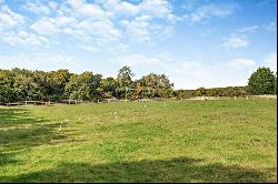 Land and Buildings At Hale Lane, Tring HP23