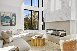 Stunning New Construction in Larchmont