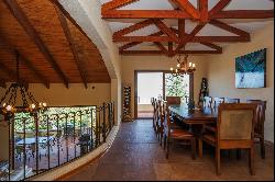 House with privileged view, 5 bedrooms in Cerro Los Dominicos.