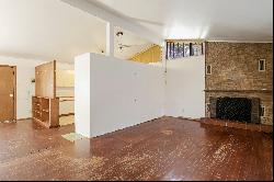 Mid-century mod renovation/fix &flip opportunity in Virginia Village!