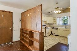 Mid-century mod renovation/fix &flip opportunity in Virginia Village!