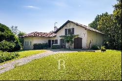 LOVELY LANDES FARMHOUSE 12 MINUTES DRIVE FROM BAYONNE