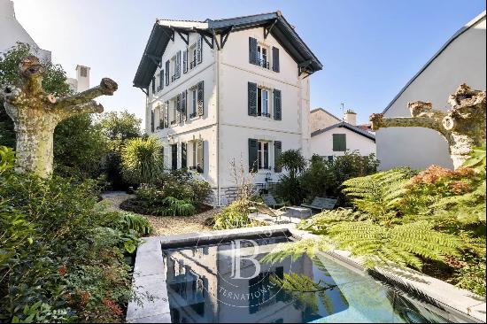 BIARRITZ, TOWN CENTRE, BEAUTIFUL HOUSE OF 200 sqm