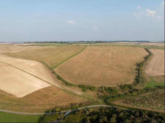 A desirable arable block of land, extending to 216.98 acres in the Lambourn Valley.