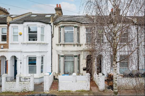 A 3 bed house in NW6