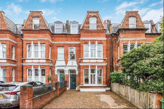 An exceptional opportunity to acquire this fine period property situated only moments from