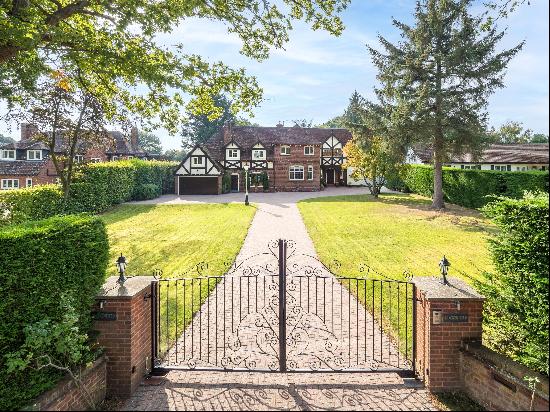 A substantial home of nearly 5,000 sq ft within this sought-after location on a good sized