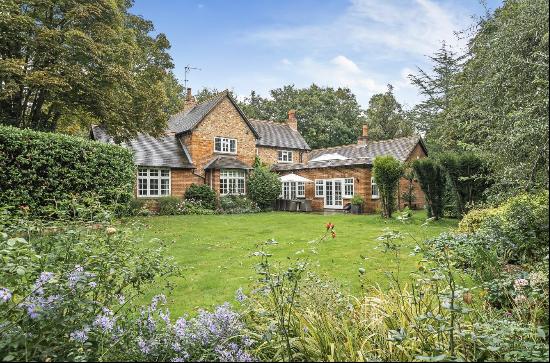 A beautiful detached house that was originally built in the 1920s.