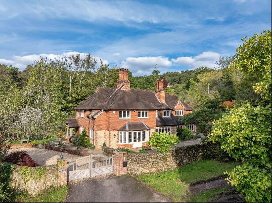 A substantial family home in a desirable location, situated between Milland and Midhurst