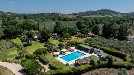 Gorgeous, beautifully restored property near both Manciano and Saturnia