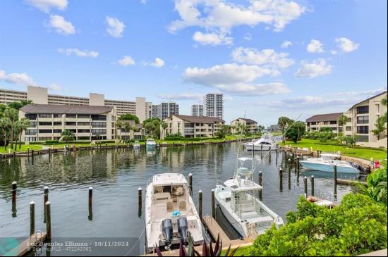 WELCOME to a 3/3 a waterfront home! Split floor paln. 3 balconies off each bedroom! Unit f