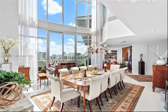 Come see the most beautiful views in Midtown Miami from this 3 Bed plus Den/3.5 Bath Penth