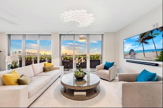 Luxurious RIVA Residence with Open Concept Providing Stunning Skyline & Sunset Views. Chef