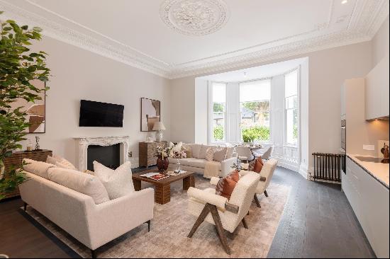 A spectacular raised-ground floor apartment in Chelsea, SW10