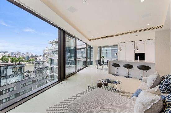 Modern luxury one bedroom apartment to rent in One Tower Bridge SE1 with stunning river an