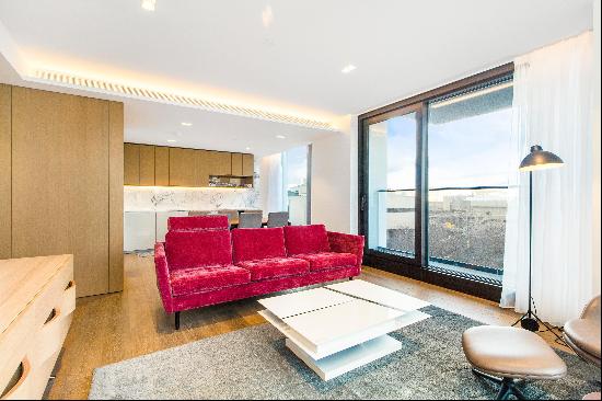 Modern 2 bedroom apartment to rent in Southbank, SE1.