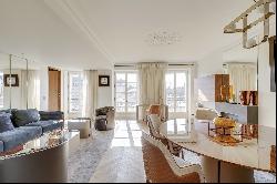 Apartment in Paris 8th - Palais de l'Elysée