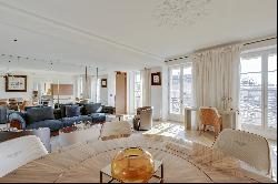 Apartment in Paris 8th - Palais de l'Elysee