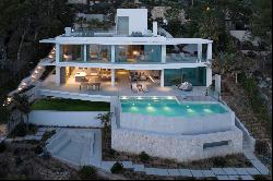 Luxury villa in Camp de Mar