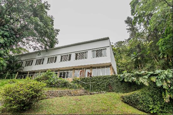 Historic property with significant development potential in Petropolis