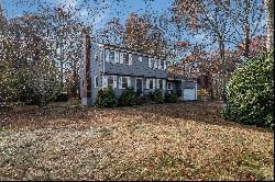 Solid 4 Bedroom Colonial with great backyard!