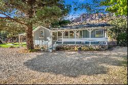 Adorable Country Cottage In Springdale