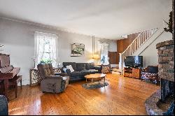 22 Broadway, Greenlawn, NY 11740