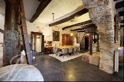 Le Rouret: charming 18th-century mill, fully restored