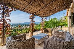 Stone bastide in the centre of Valbonne