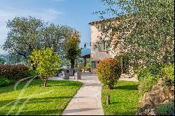 Stone bastide in the centre of Valbonne