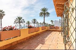 Spectacular Indiana House on the Sitges seafront promenade