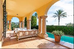 Spectacular Indiana House on the Sitges seafront promenade